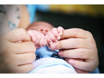 Как да се сближите с бебето след неговото раждане