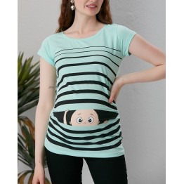 Блуза за бременни в мента с цветна щампа Бебе наднича