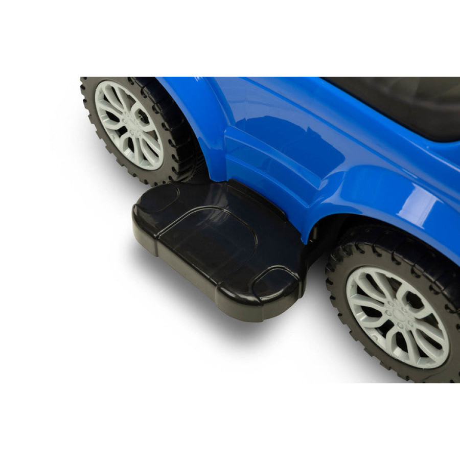 Спортна кола Синя