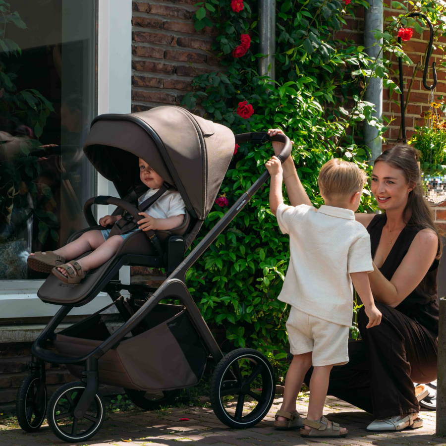 Детска количка Easywalker Zoey Go 2 в 1
