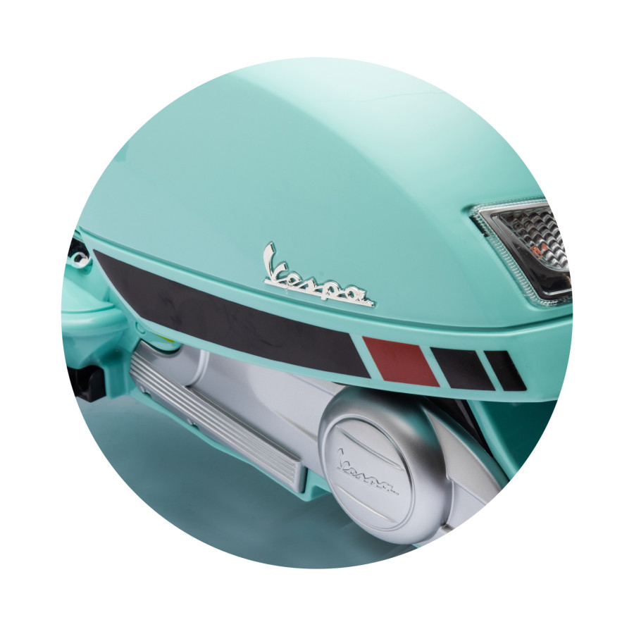 Електрически мотор Vespa GTS Super зелен
