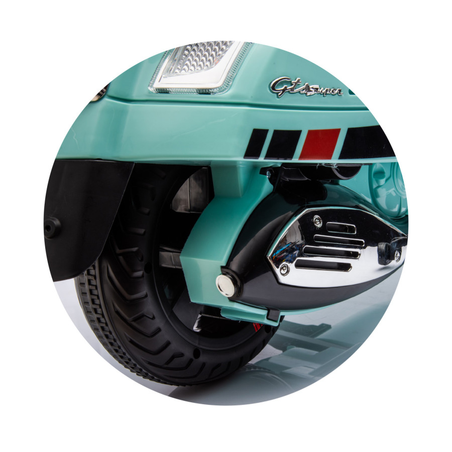 Електрически мотор Vespa GTS Super зелен