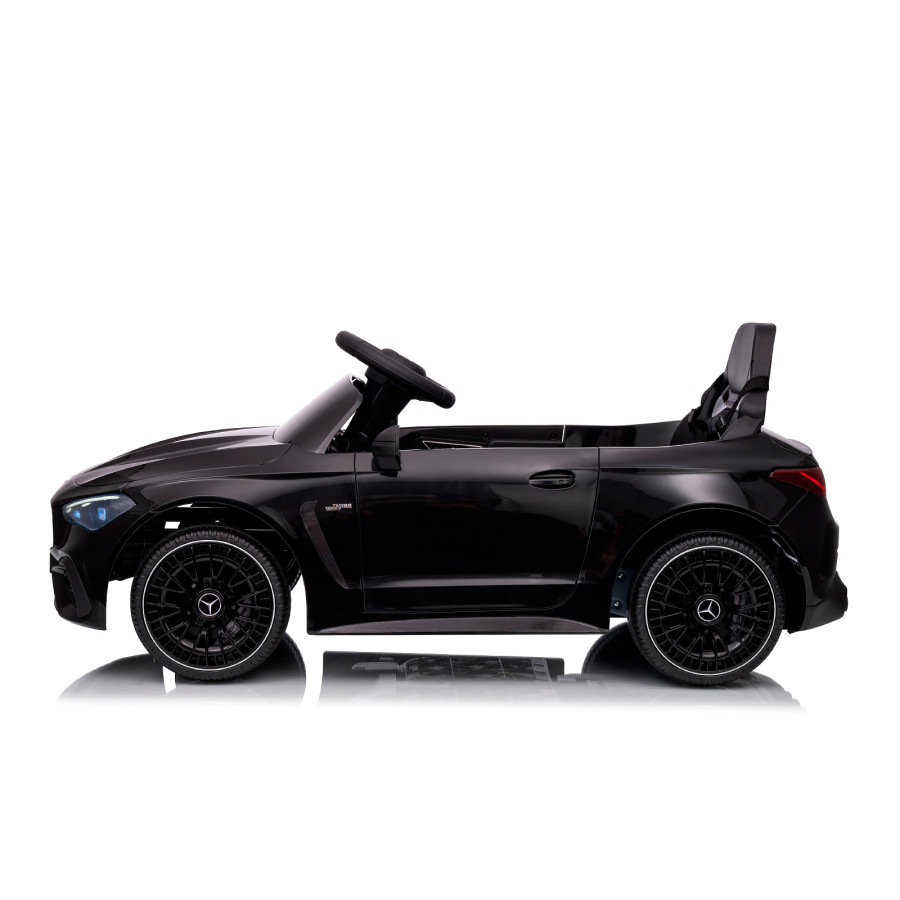 Електрическа кола Mercedes AMG CLE 53 черна