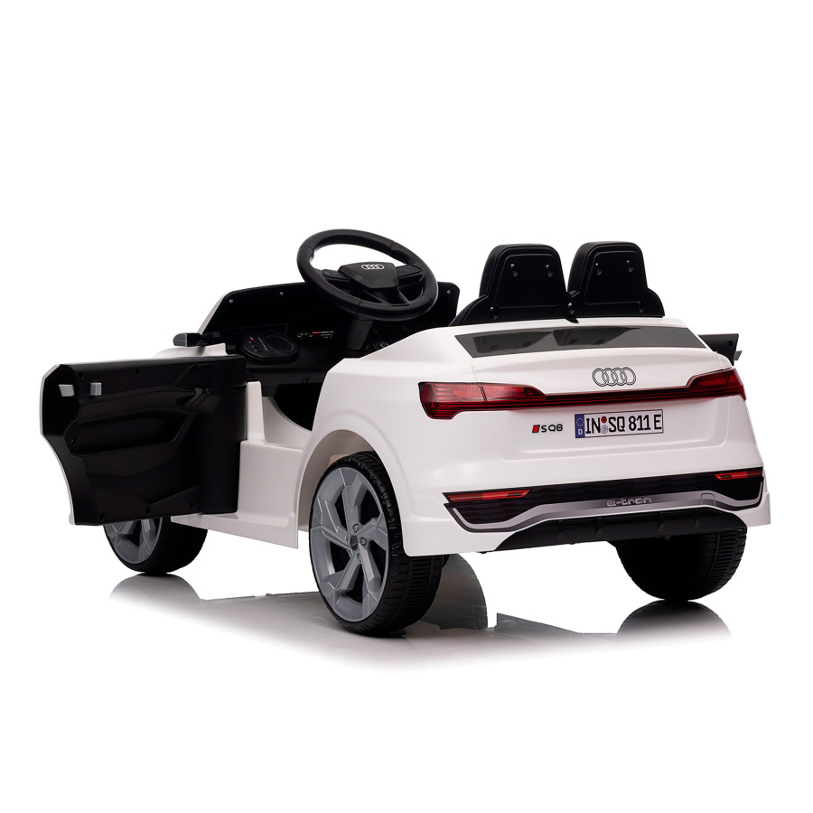 Акумулаторен джип Audi SQ8 бял