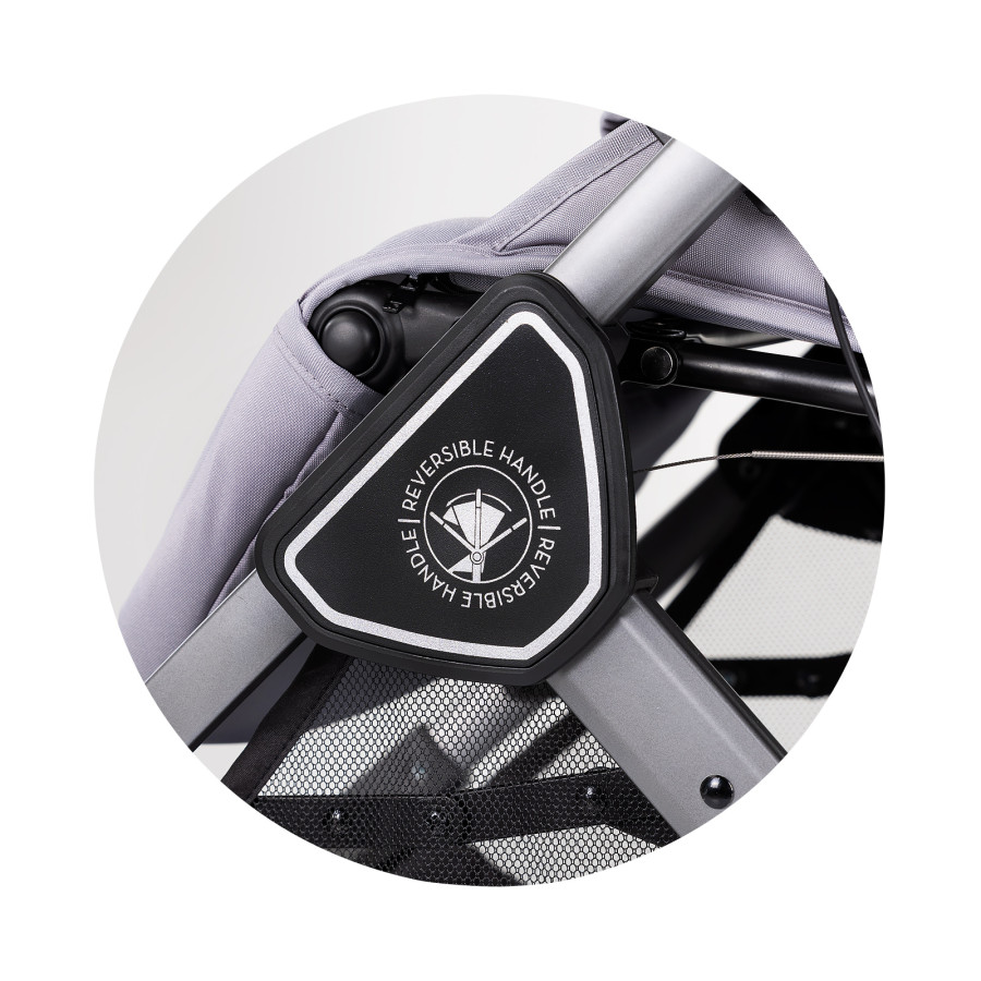 Детска количка с въртяща дръжка Омния платина