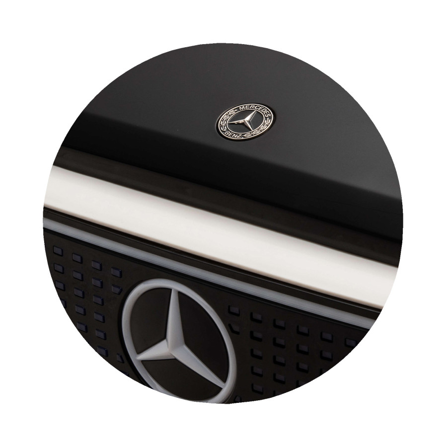 Eлектрически джип Mercedes EQG бял EVA гуми