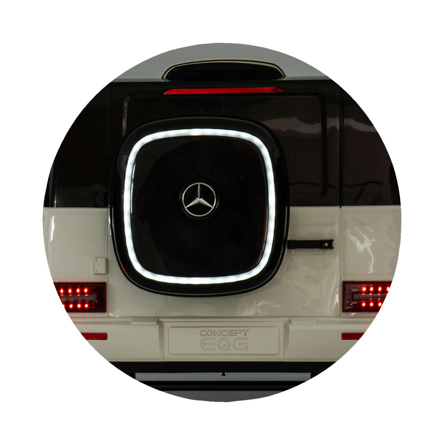 Eлектрически джип Mercedes EQG бял EVA гуми