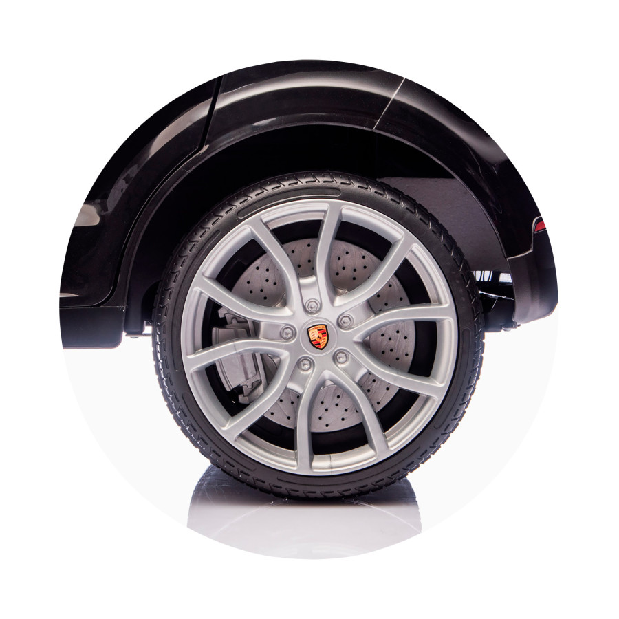 Акумулаторен джип Porsche Cayenne черен