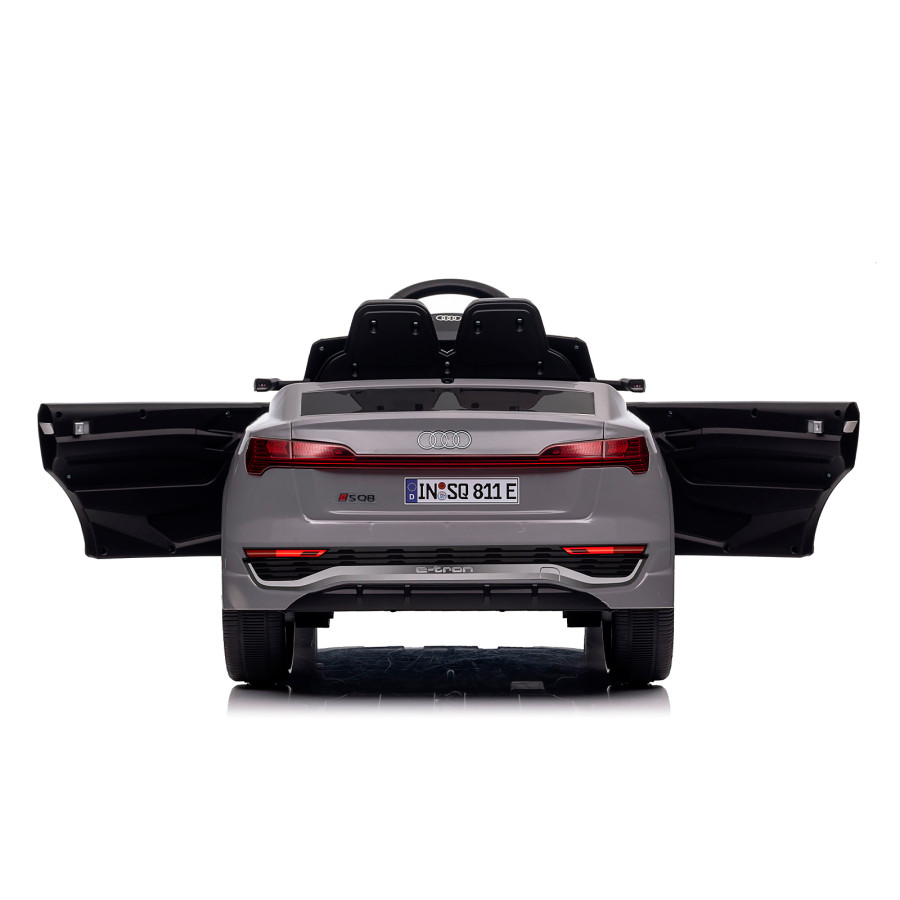 Акумулаторен джип Audi SQ8 сив