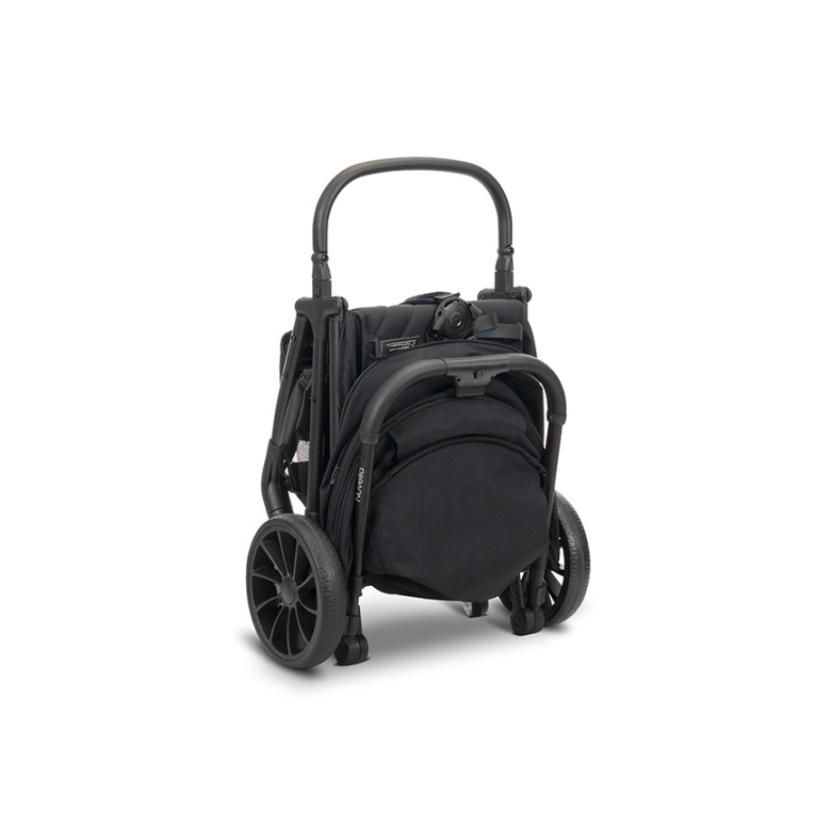 Детска лятна количка Nuvella Black до 22 кг