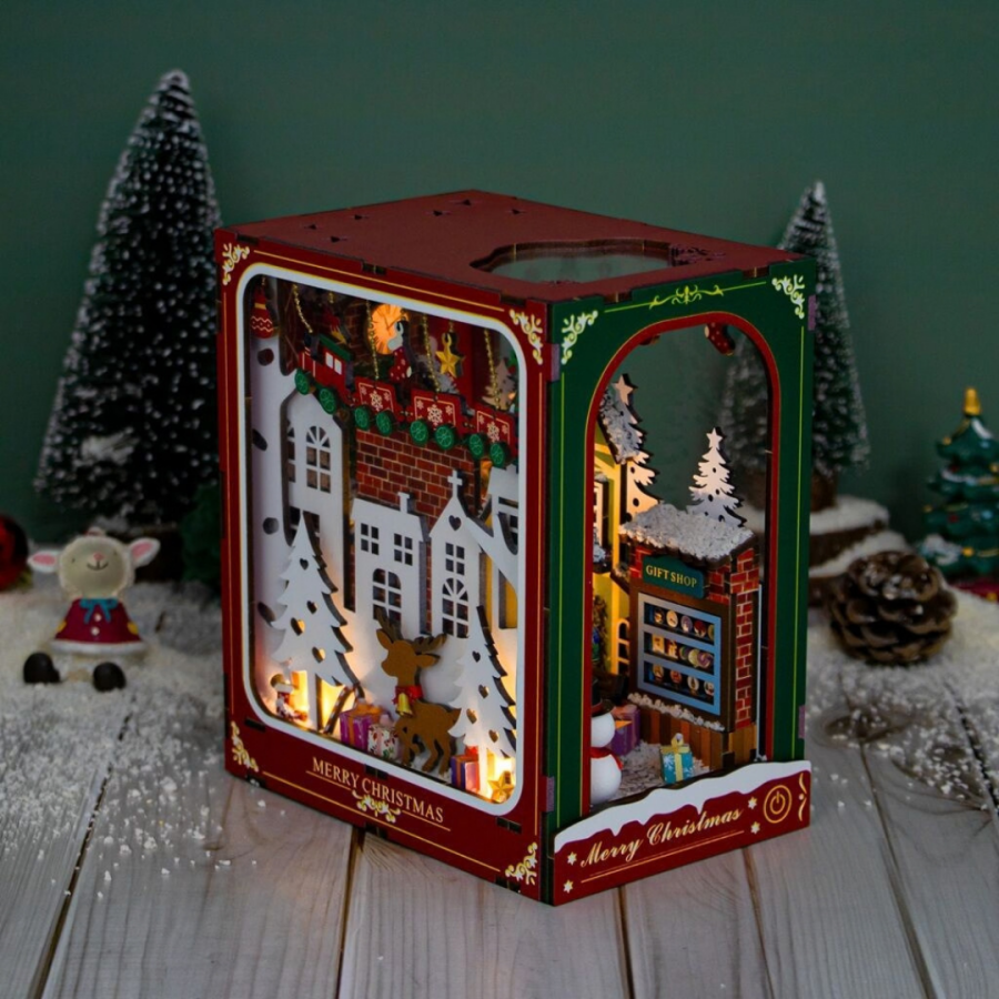 Сглобяем модел Book Nook White Christmas