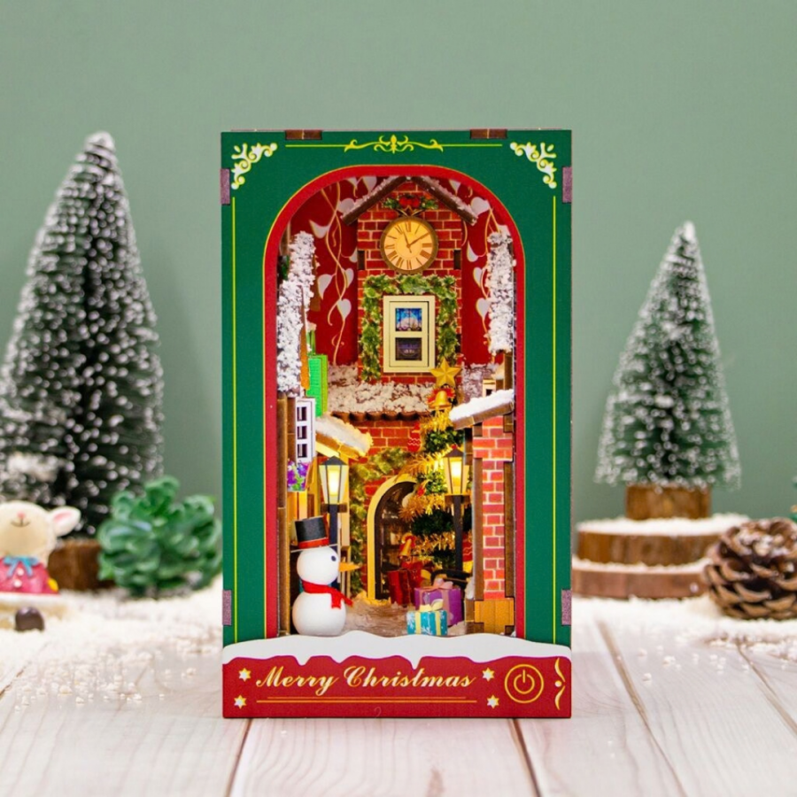 Сглобяем модел Book Nook White Christmas