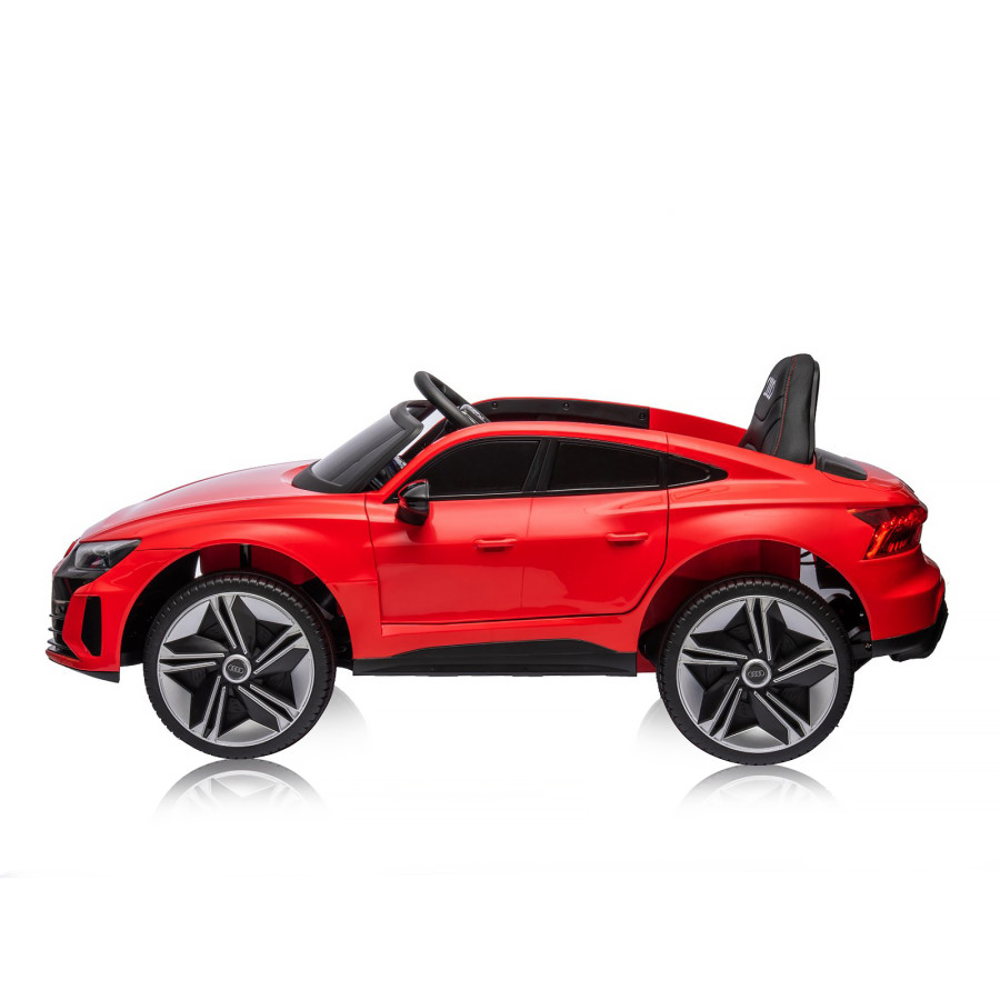 Електрическа кола Audi e-Tron червена с кожена седалка