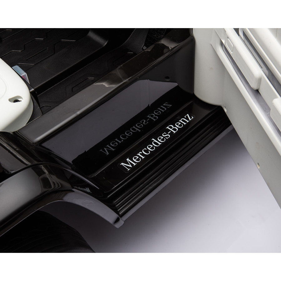 Акумулаторна кола Licensed Mercedes Benz EQG Black